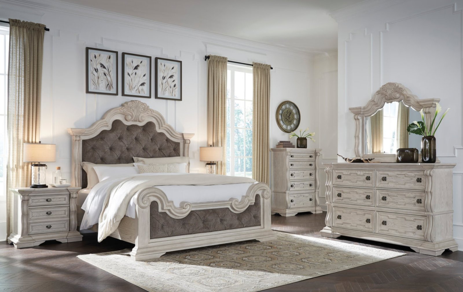 Antique White Tufted Queen Bedroom Set